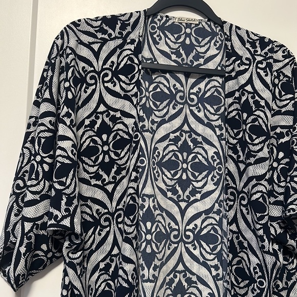 Silky Floral Cardigan - Picture 3 of 4